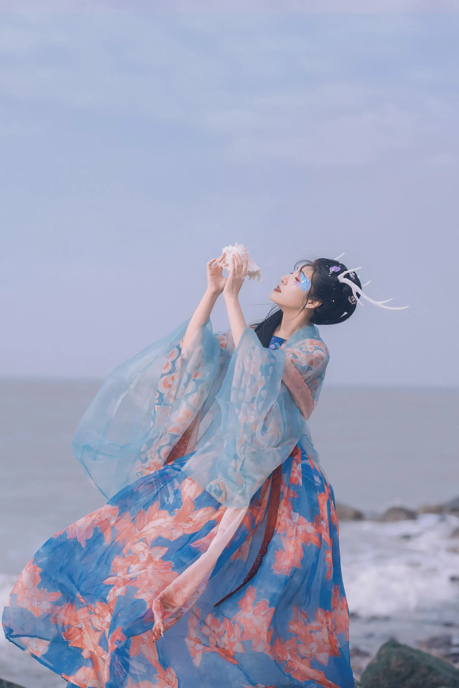 [YITUYU艺图语]2021.10.18 龙女 何佳 [24P]插图7